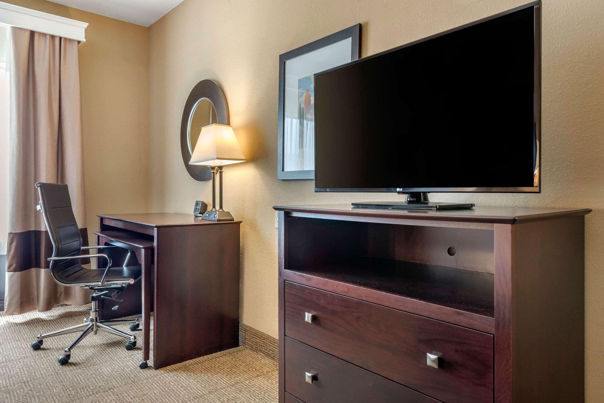 Comfort Suites Near Route 66 Σπρίνγκφιλντ Εξωτερικό φωτογραφία