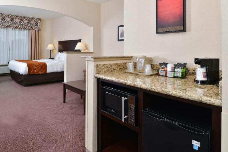 Comfort Suites Near Route 66 Σπρίνγκφιλντ Εξωτερικό φωτογραφία